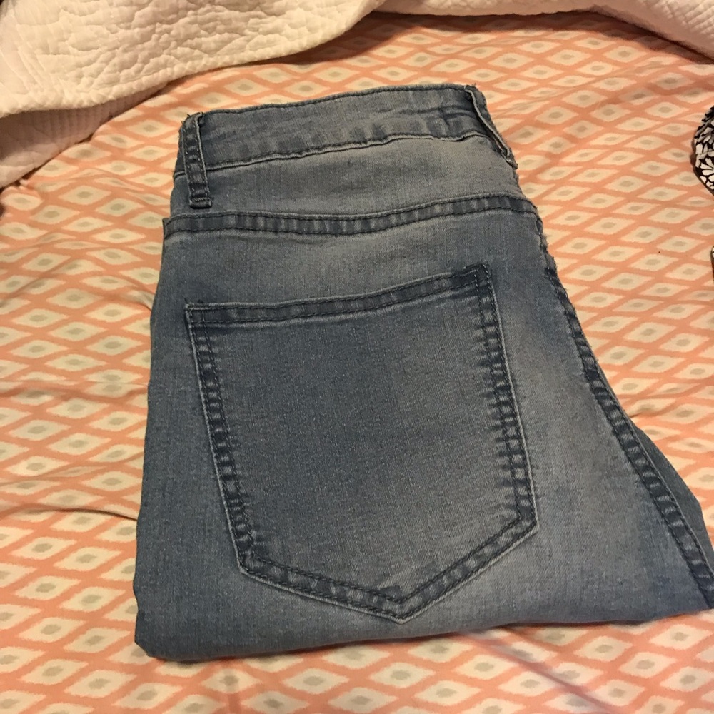 Light wash forever 21 jeans